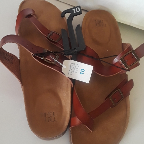 Cognac Round Toe Women's Footbed Sandals - Picture 8 of 8